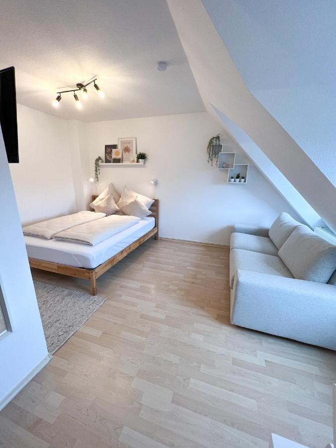 Nami - Robin - Helle Apartments Mitten In Der Stadt 메밍겐 외부 사진