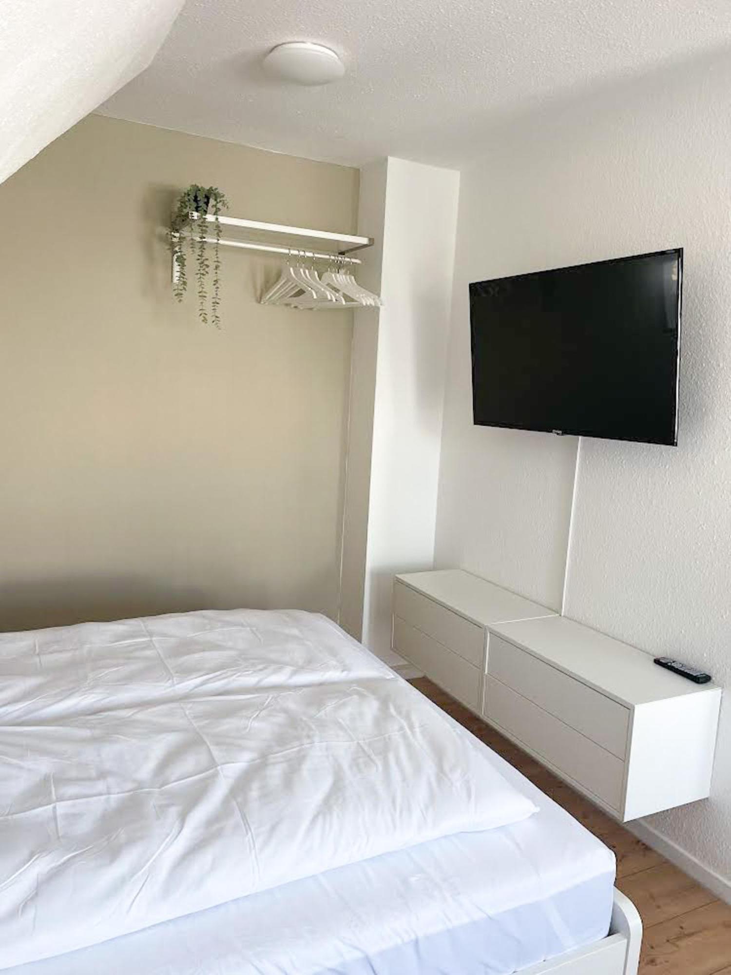 Nami - Robin - Helle Apartments Mitten In Der Stadt 메밍겐 외부 사진